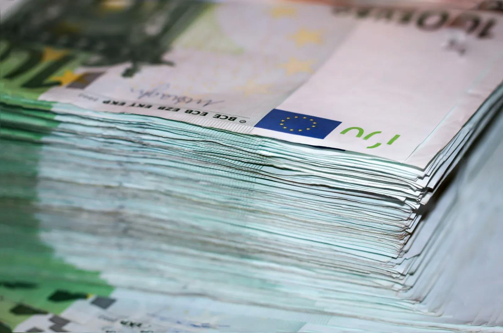 Bargeld-Obergrenze fixiert: FPÖ sieht weiteren Schritt zur Abschaffung von Bargeld