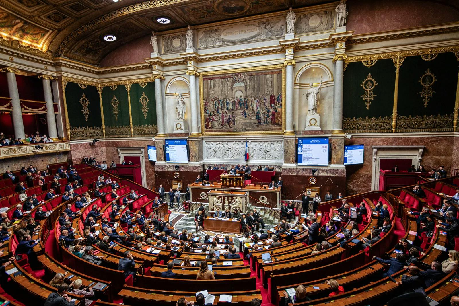 Frankreich will nichtöffentliche „diskriminierende Kommentare“ unter Strafe stellen 