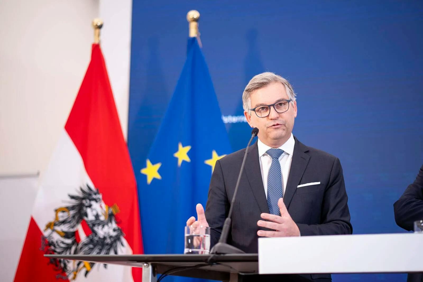 Österreich: So viel gab das Finanzministerium für KI-Projekte gegen „Fake News“ aus