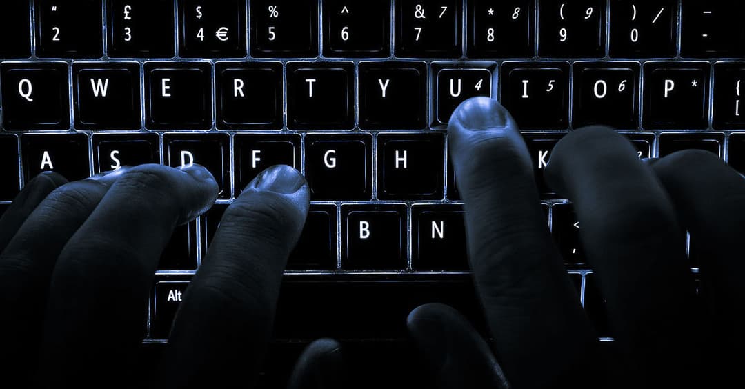 Hacker-Angriff: Daten zahlreicher Politiker und Prominenter veröffentlicht