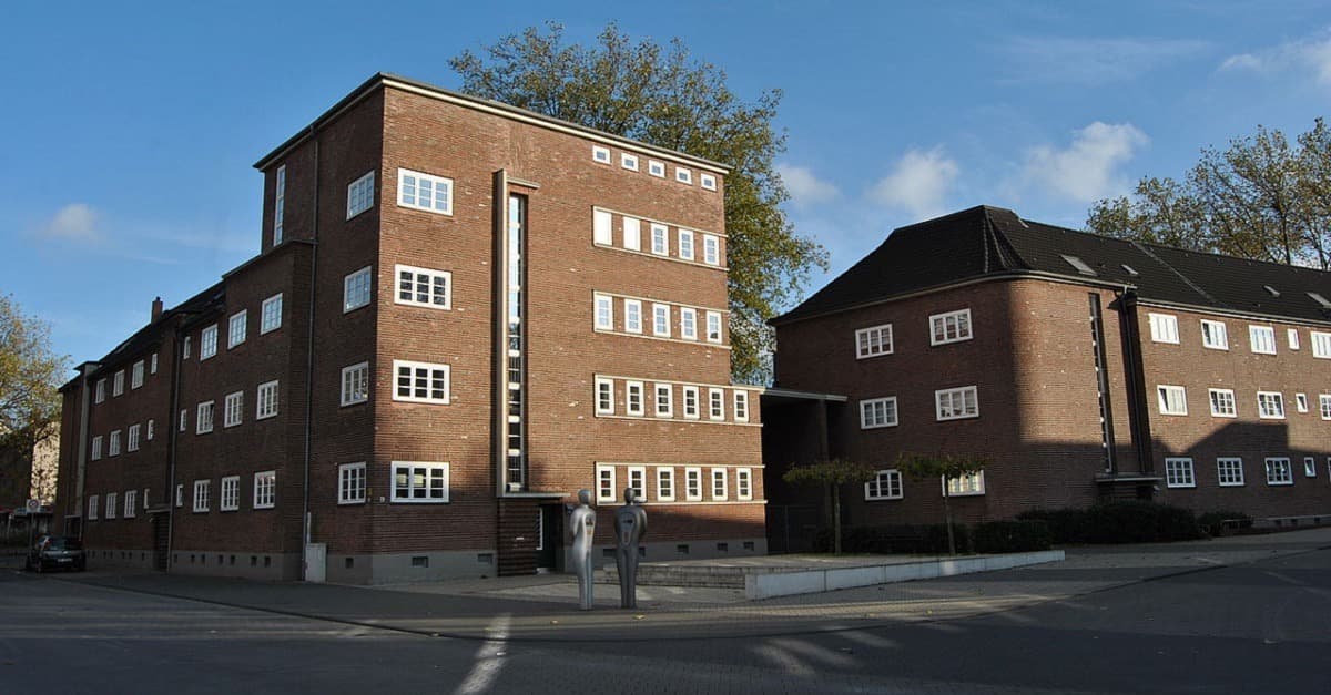 Wegen Corona: Mit dem Lautsprecherwagen durch Problemviertel