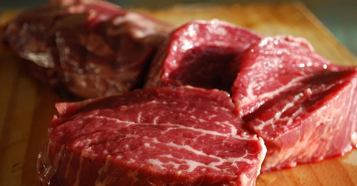 Umfrage: Mehrheit würde höhere Fleischpreise für Tierwohl zahlen