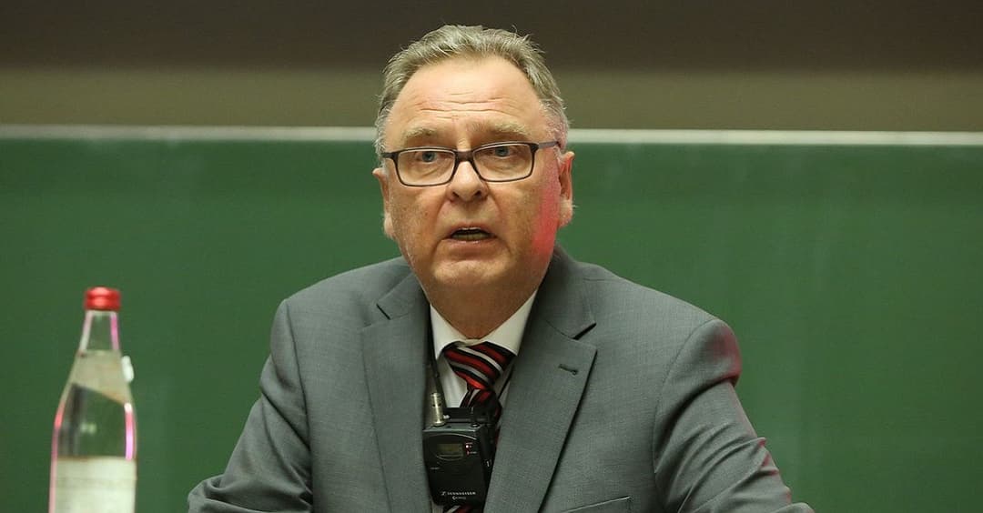 Ehemaliger Verfassungsrichter hält Impfpflicht für verfassungswidrig