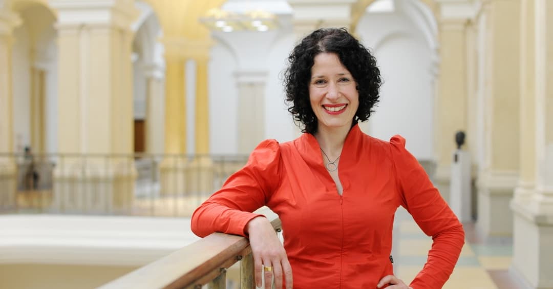 Eröffnung von Radspur: Grüne Umweltsenatorin Jarasch kommt mit dem Auto