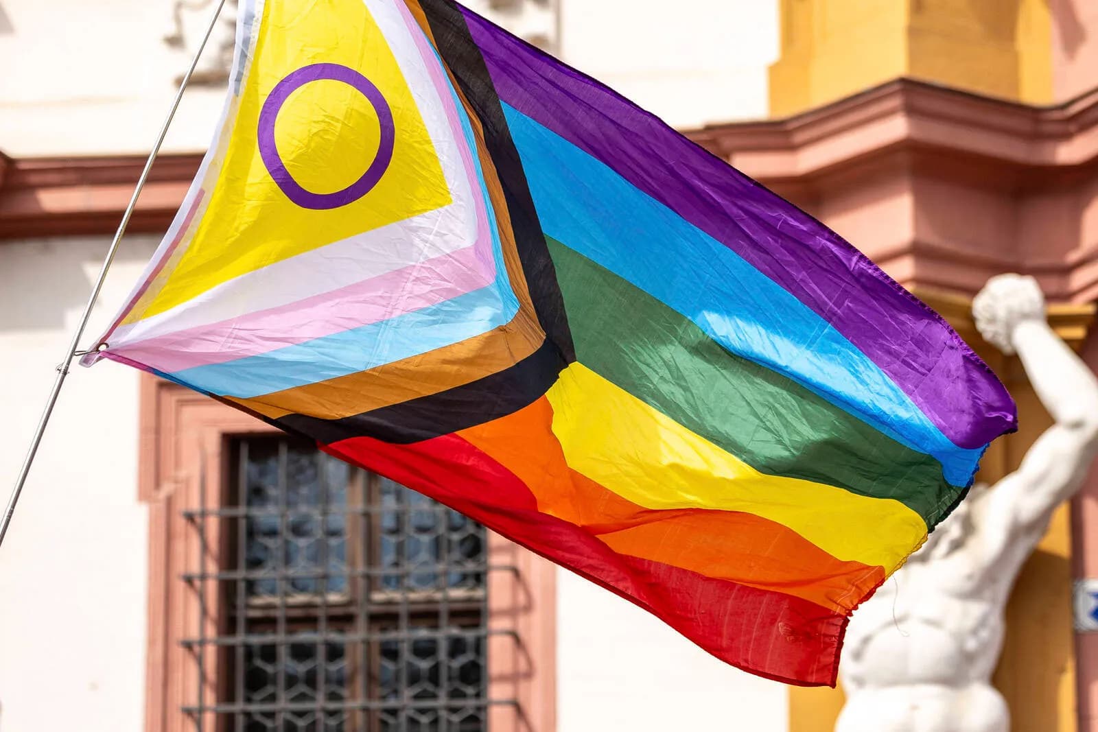 Sachsen: Über 100.000 Euro Förderung für asexuelle Asylbewerber