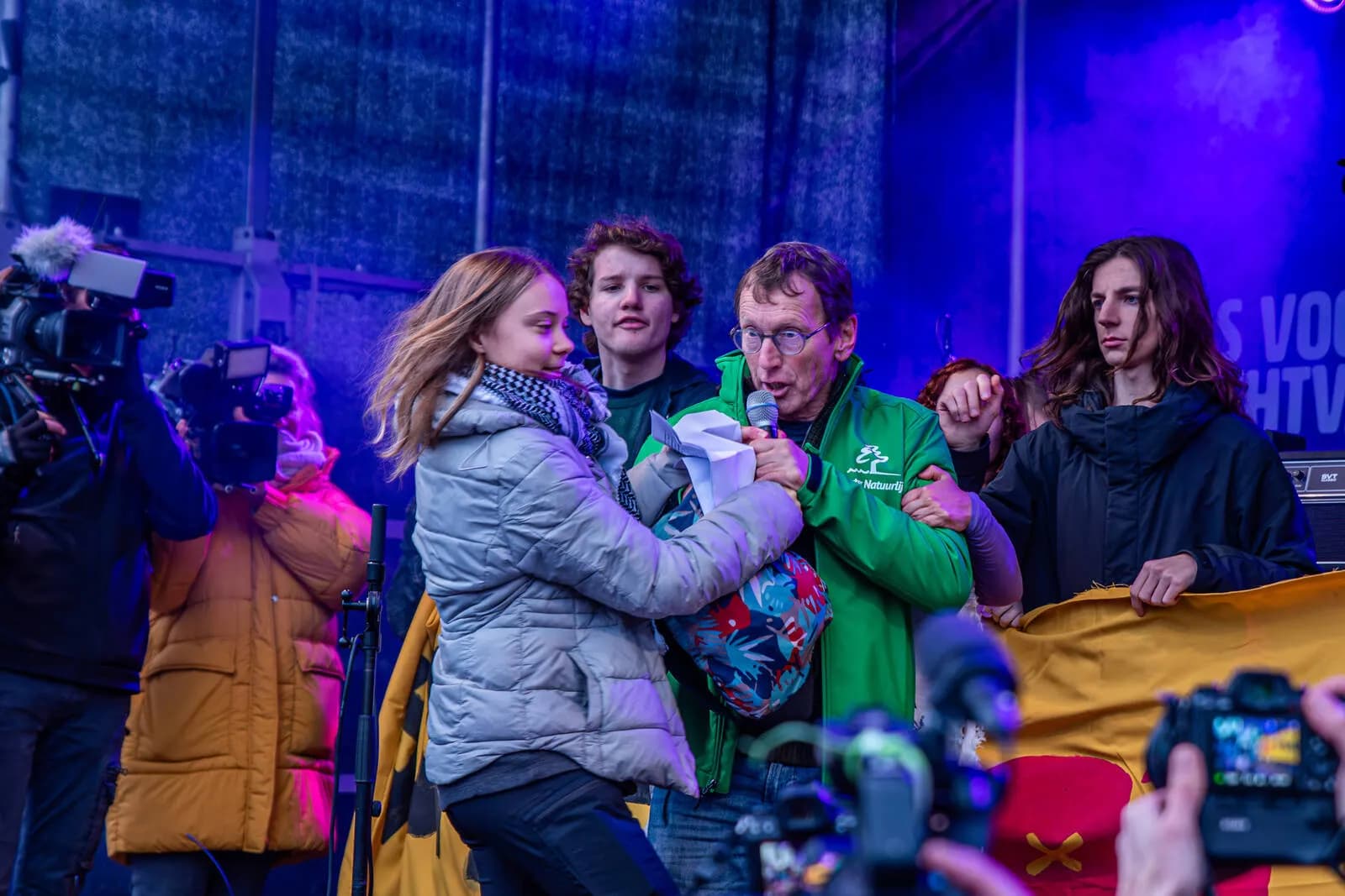 Eklat auf der Bühne: Thunbergs Solidaritätsbekundung mit Palästina empört Teilnehmer