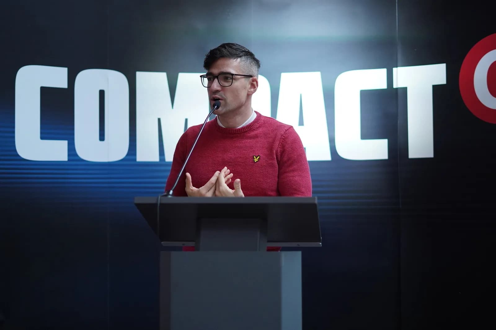 Martin Sellner: „Ami Go Home!“ und „Remigration“ kombinieren