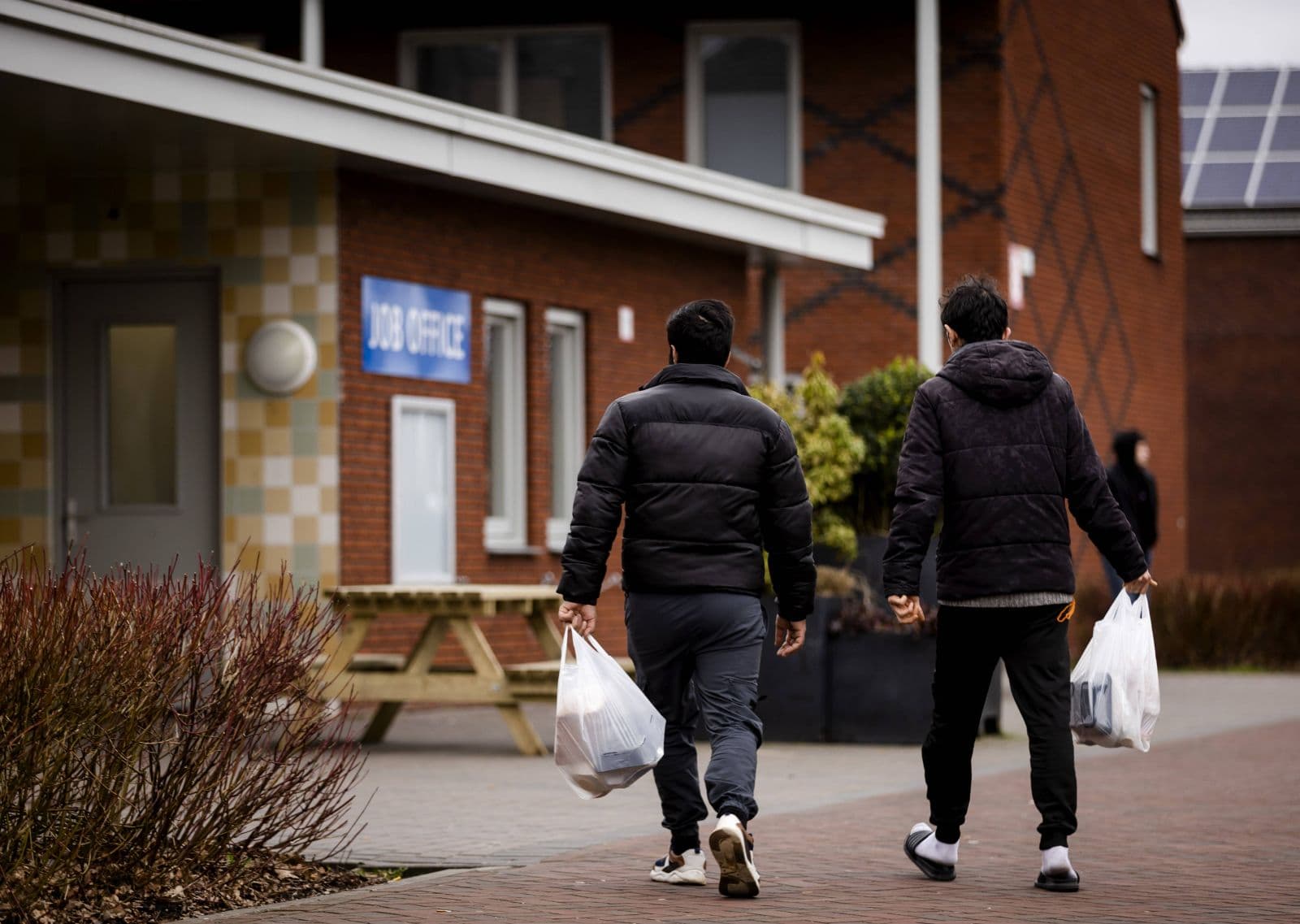 Studie: Asylbewerber belasten niederländischen Staat über Generationen