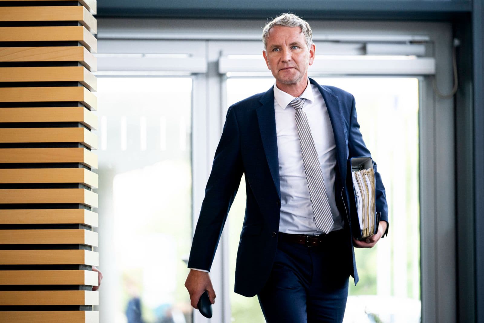 Journalist: Ostdeutschland soll wegen AfD-Dominanz keine Bundesmittel mehr bekommen