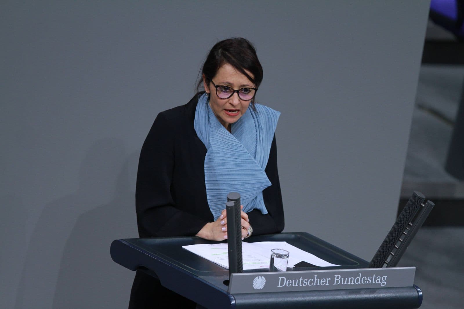 Berliner Justizsenatorin will mehr Befugnisse für virtuelle VS-Agenten