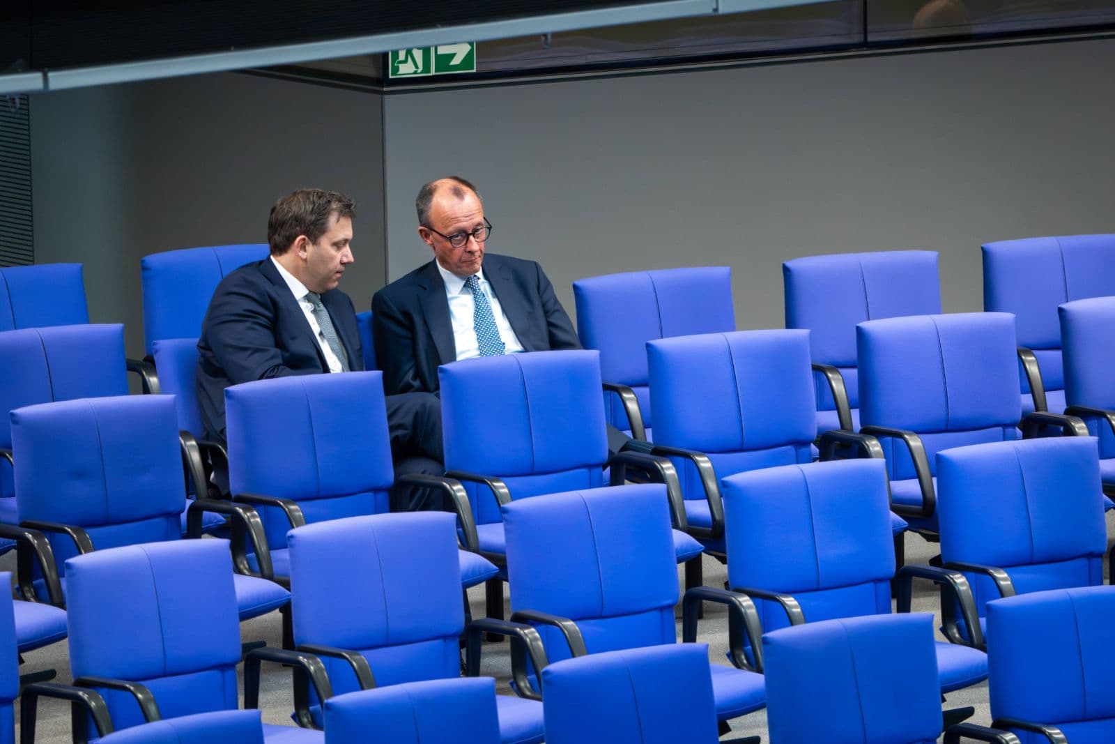 Abgeordnete wollen Abstimmung über milliardenschweres Finanzpaket verhindern