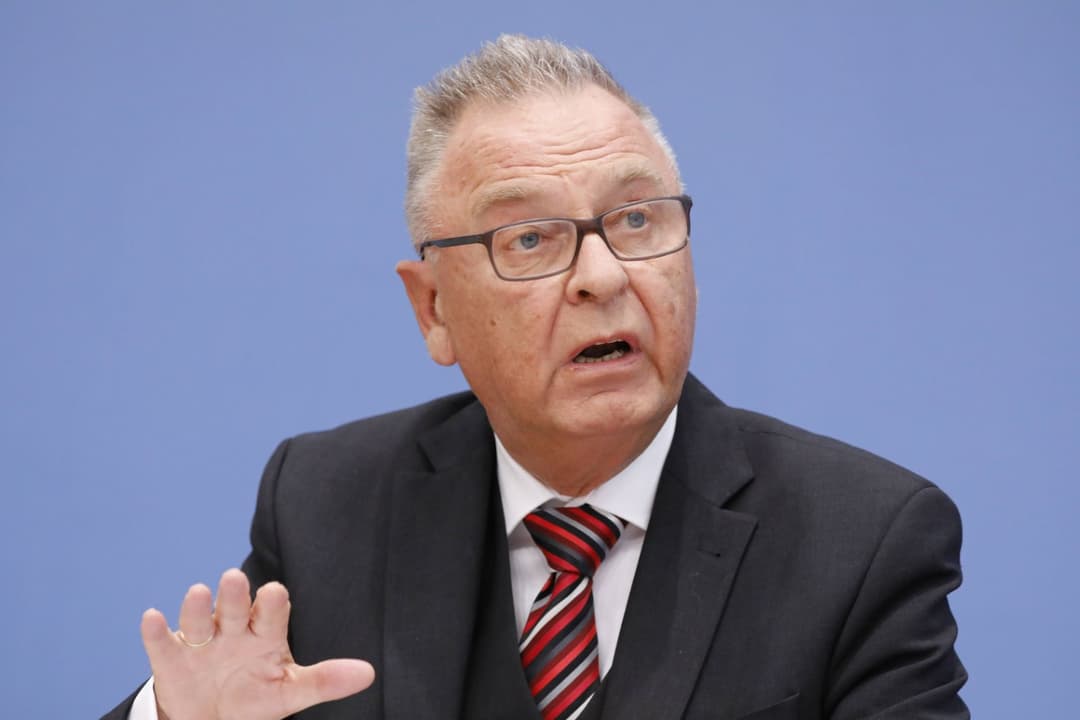 Redefreiheit: Ehemaliger Bundesverfassungsrichter warnt vor „Quasi-Zensur“