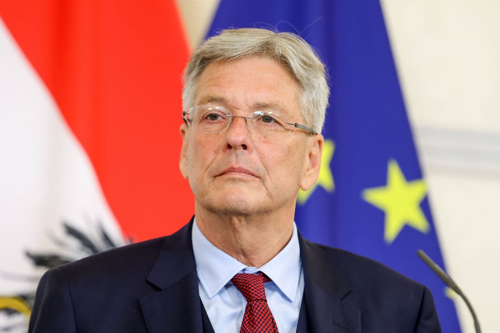 Finanzchaos ruft Kritiker auf den Plan: SPÖ-Führungskrise belastet Kärnten