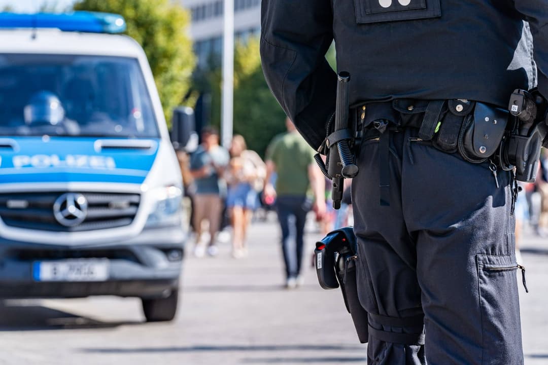 2000 bis 2024: Zahlen bei Straftaten stabil, Tätergruppe im Wandel