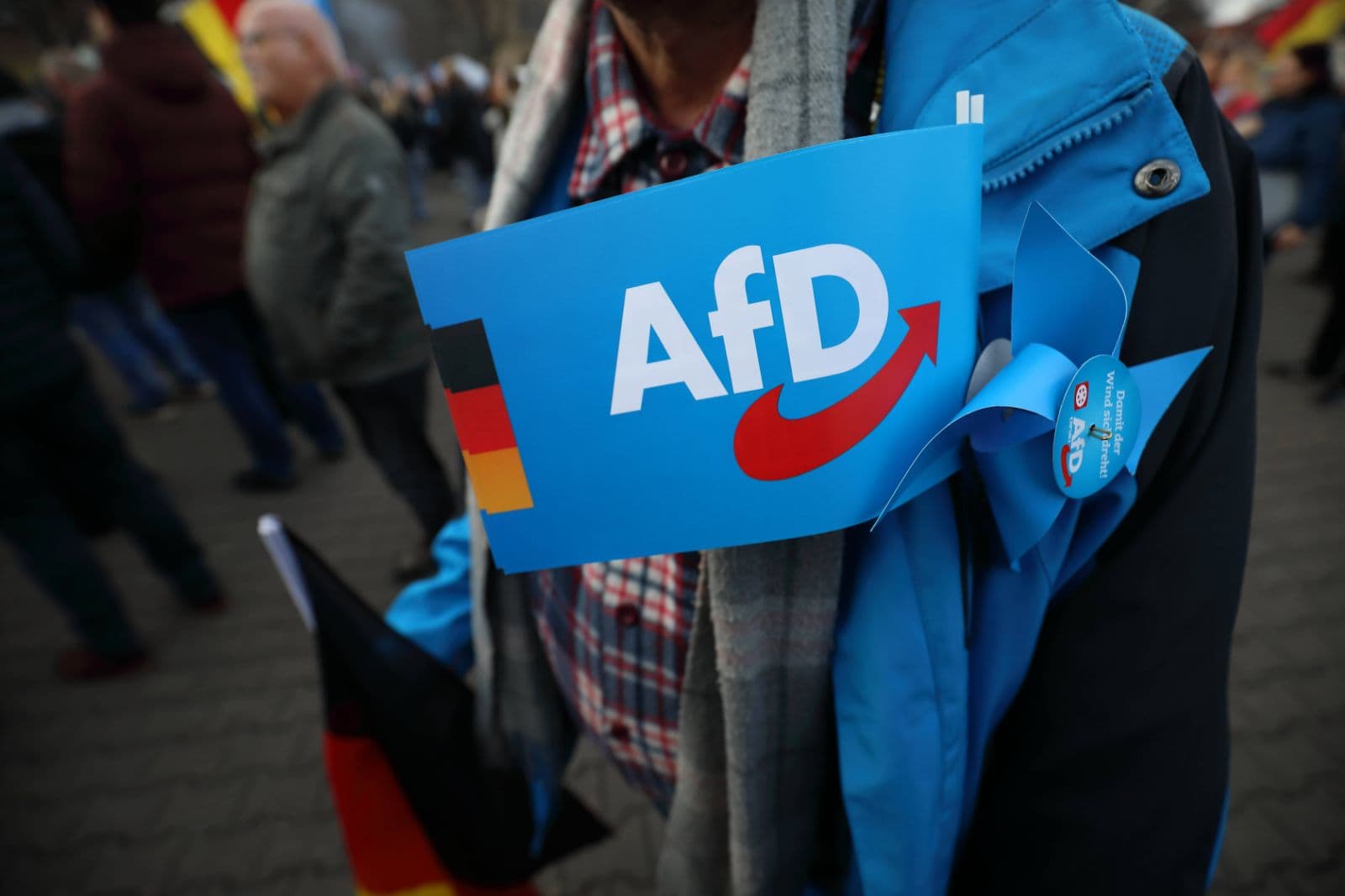 Sonntagsfrage: Fast 40 Prozent für AfD im Osten