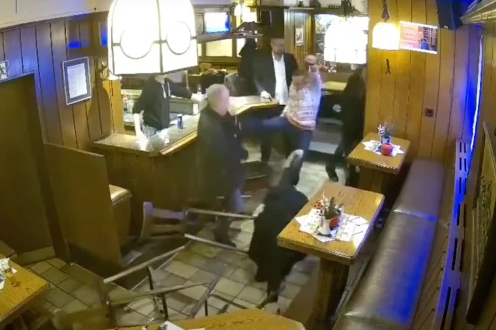 SPD-Mann griff AfD-Politiker in Kneipe an – AfD-Politiker muss zahlen