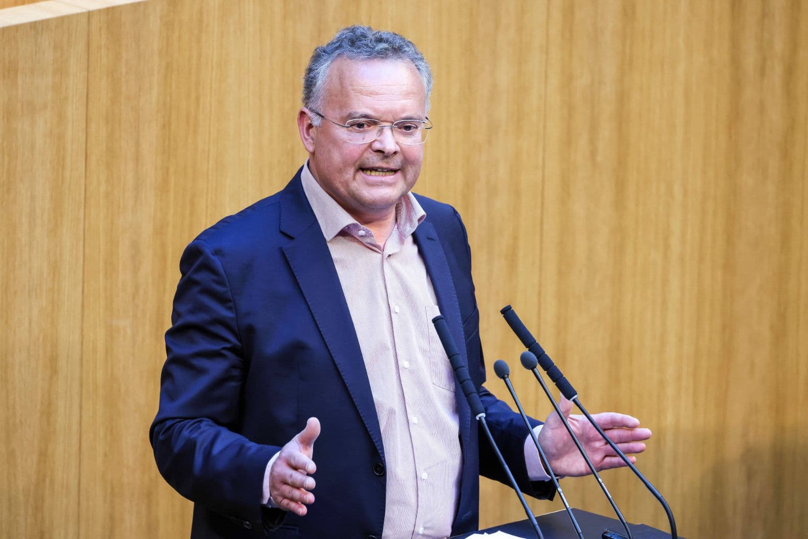 Wegen Folgen von Covid-19: FPÖ-Hauser fordert EU-Klage gegen China