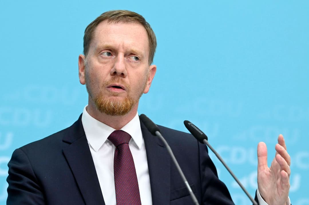 Sachsen: Regierung besetzt tausende Stellen neu statt sie abzubauen