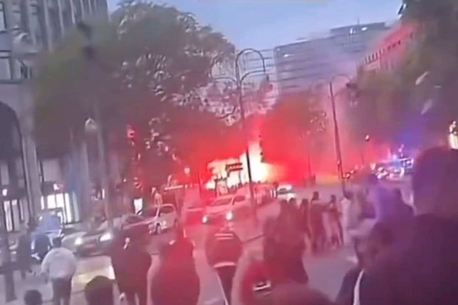 Türkische Fußballfans eskalierten in Berlin – Polizei massiv attackiert