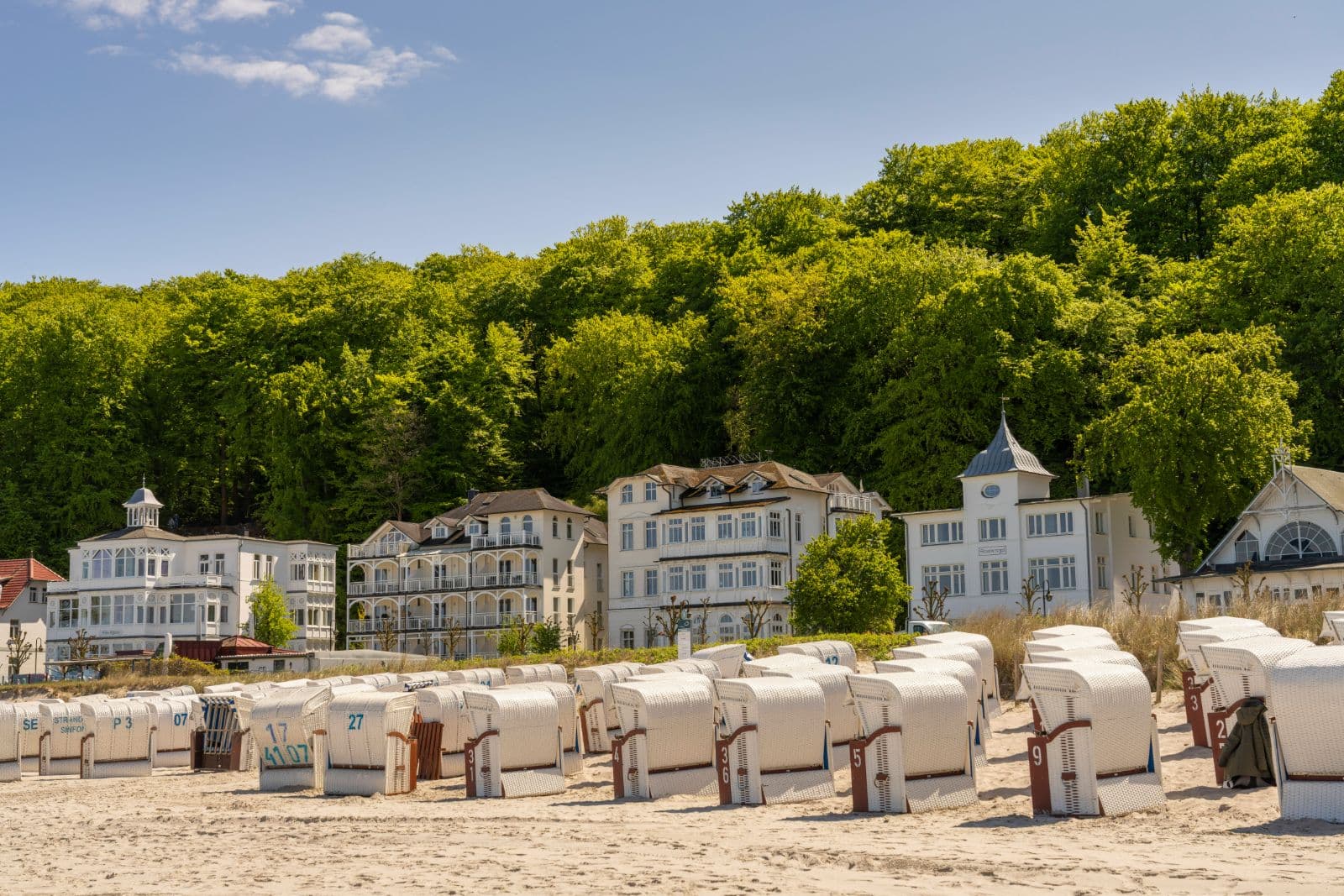 Bundesregierung gibt zu: Keine Daten zu angeblichen Urlaubsstornierungen wegen AfD
