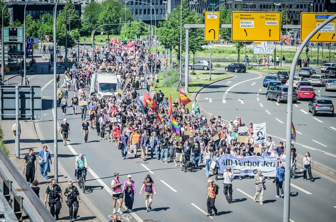 Trotz bundesweitem Aufruf kaum Zulauf bei Anti-AfD-Demos