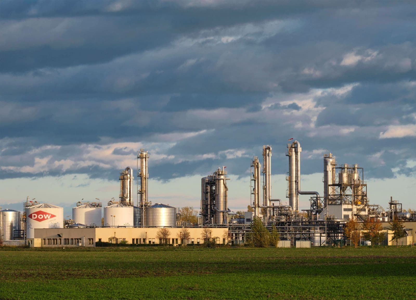 Nächster Riese geht: US-Chemiekonzern Dow schließt Anlagen in Deutschland