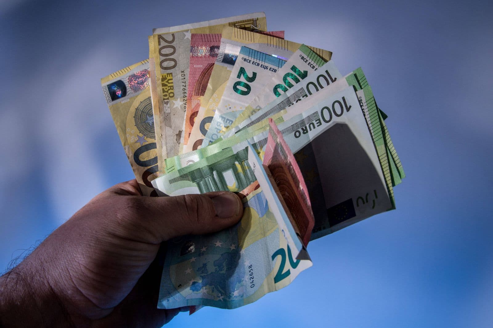 Türkischer Asylwerber kassierte trotz Vermögen 66.000 Euro vom Staat