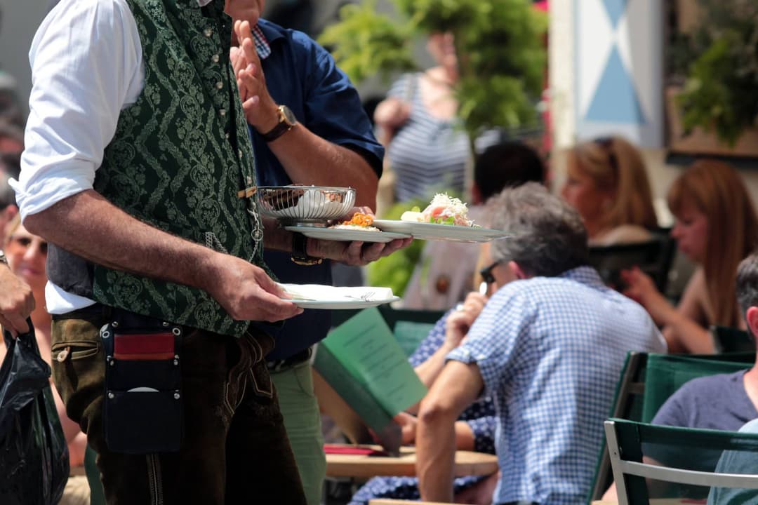 Deutschlands Gastronomie mit stärkstem Minus seit Corona