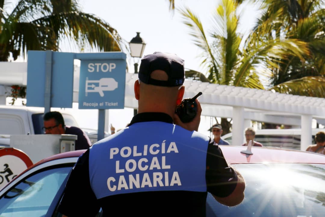 Las Palmas: Illegaler Migrant steckte 17-Jährige in Brand