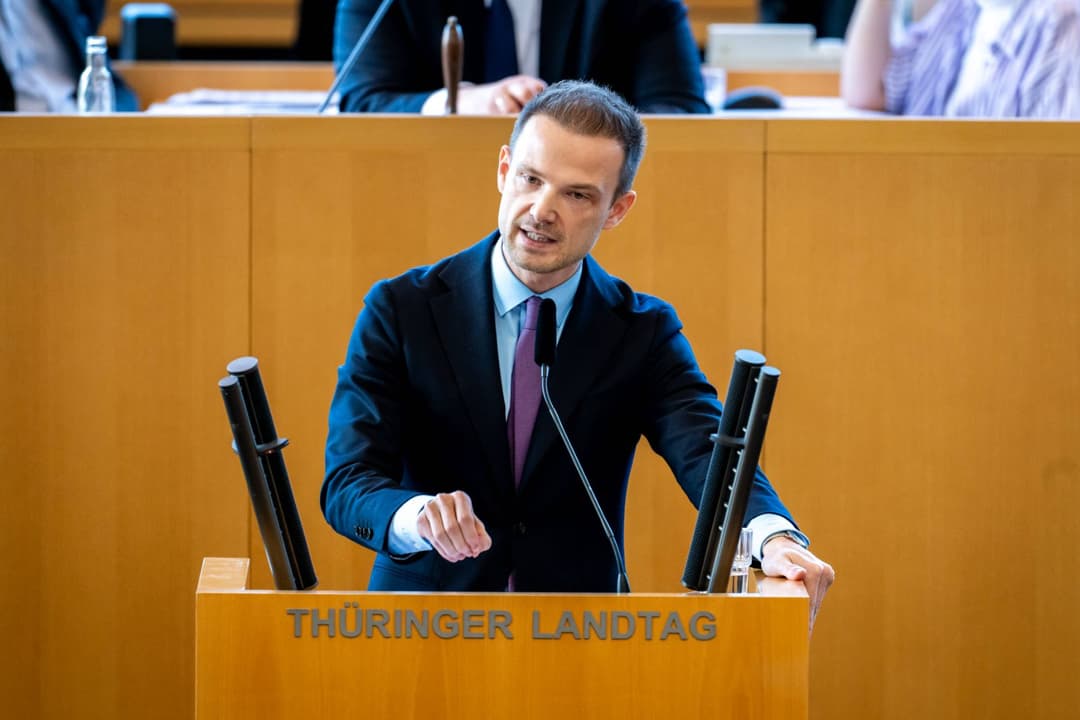 Absurd: Thüringer Regierung verklagt AfD-Fraktion wegen Regierungskritik