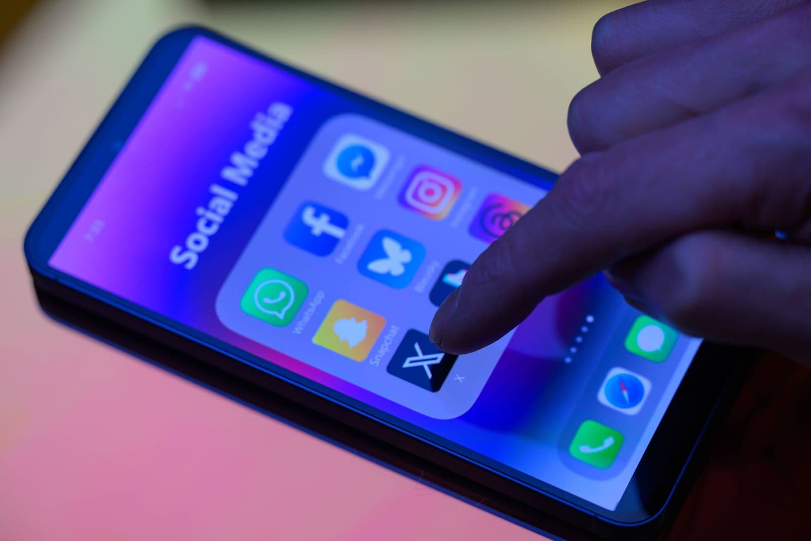 X unangefochten an der Spitze – Bluesky und Mastodon bleiben chancenlos