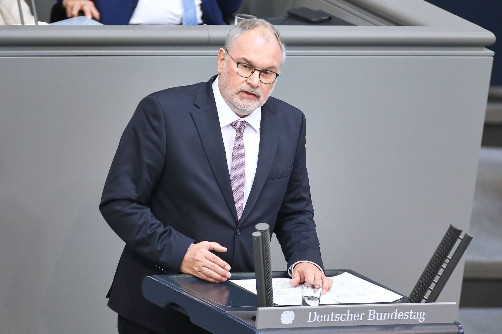 Diätenerhöhung im Bundestag: AfD-Abgeordneter Grimm will das Plus spenden