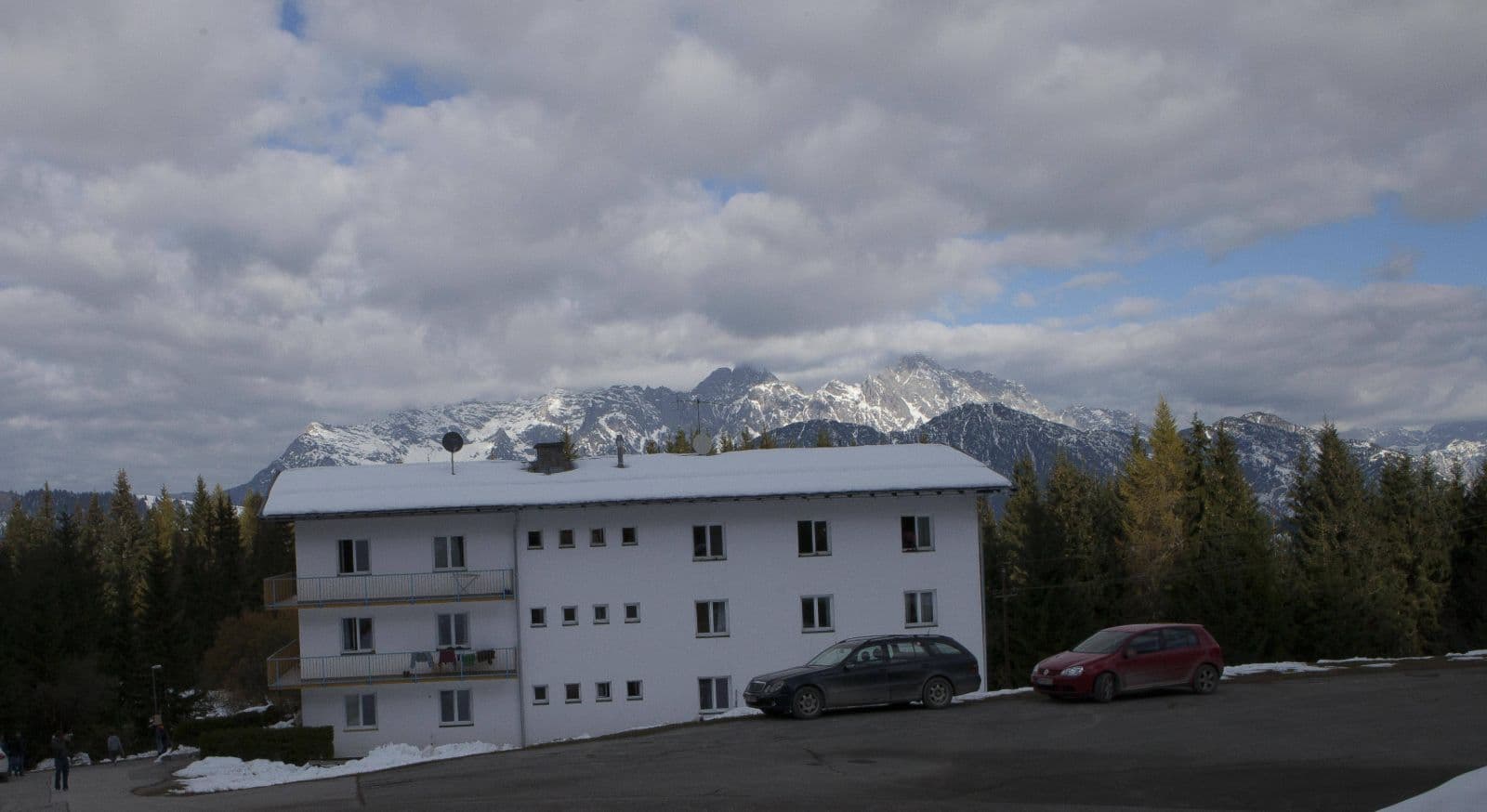 Film klagt: Berge sind für Asylbewerber psychische Folter