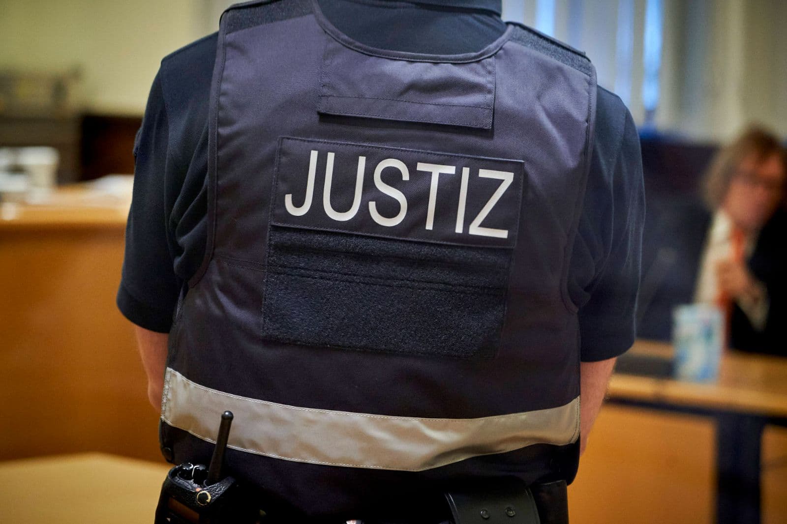 Syrer hetzt gegen Deutsche und kommt straffrei davon