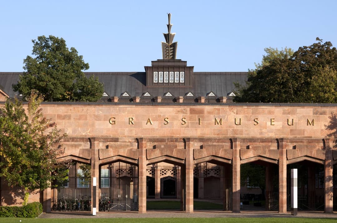 Vom Schuldkult und Scheuklappen – Ein Besuch im Grassi-Museum