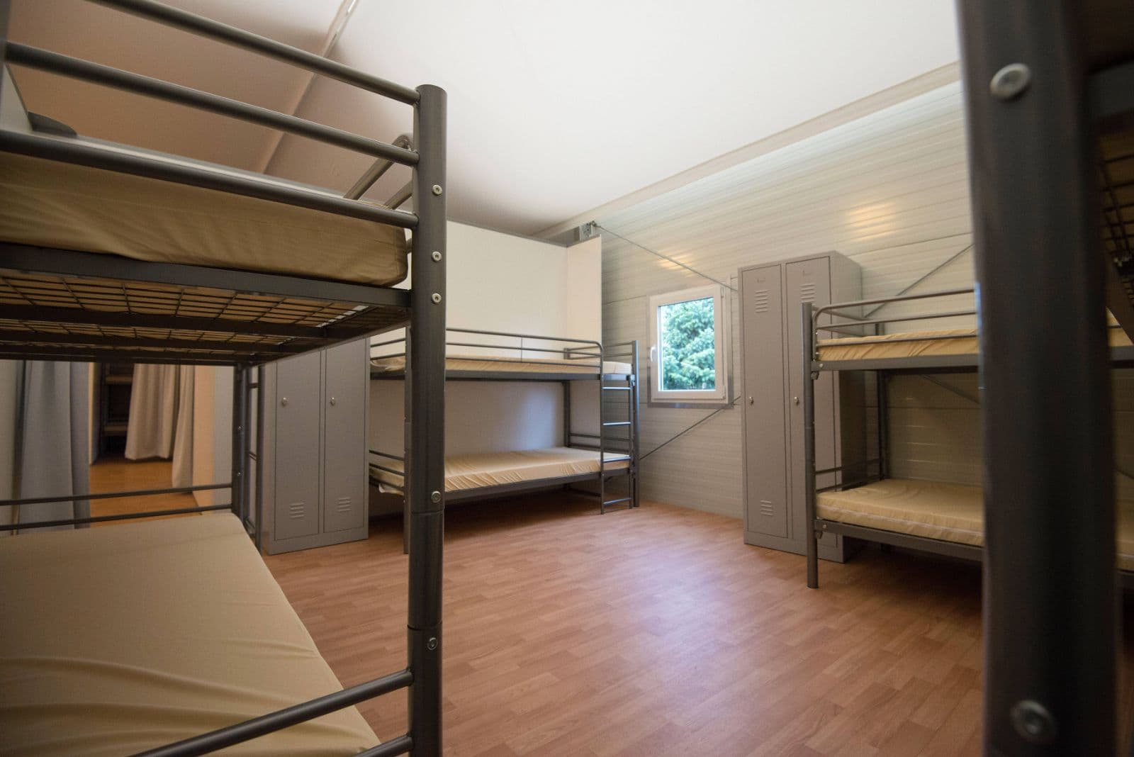 Österreich: Steuerzahler blechen eine Million für leeres Asylheim