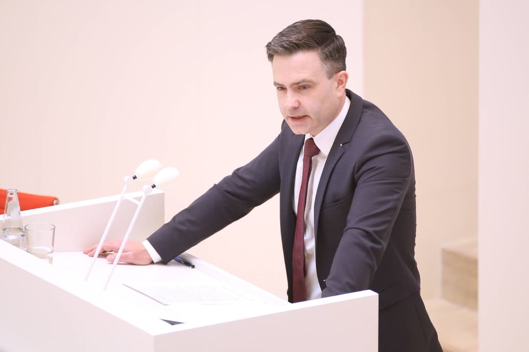 AfD-Politiker liest Parteifreunden die Leviten: „Kirk-Attentäter war kein Faschist“