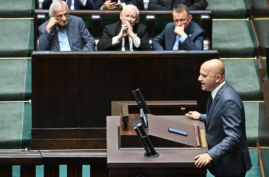 „Deutscher Abschaum“ – Polnischer Abgeordneter sorgt mit Entgleisung für Eklat