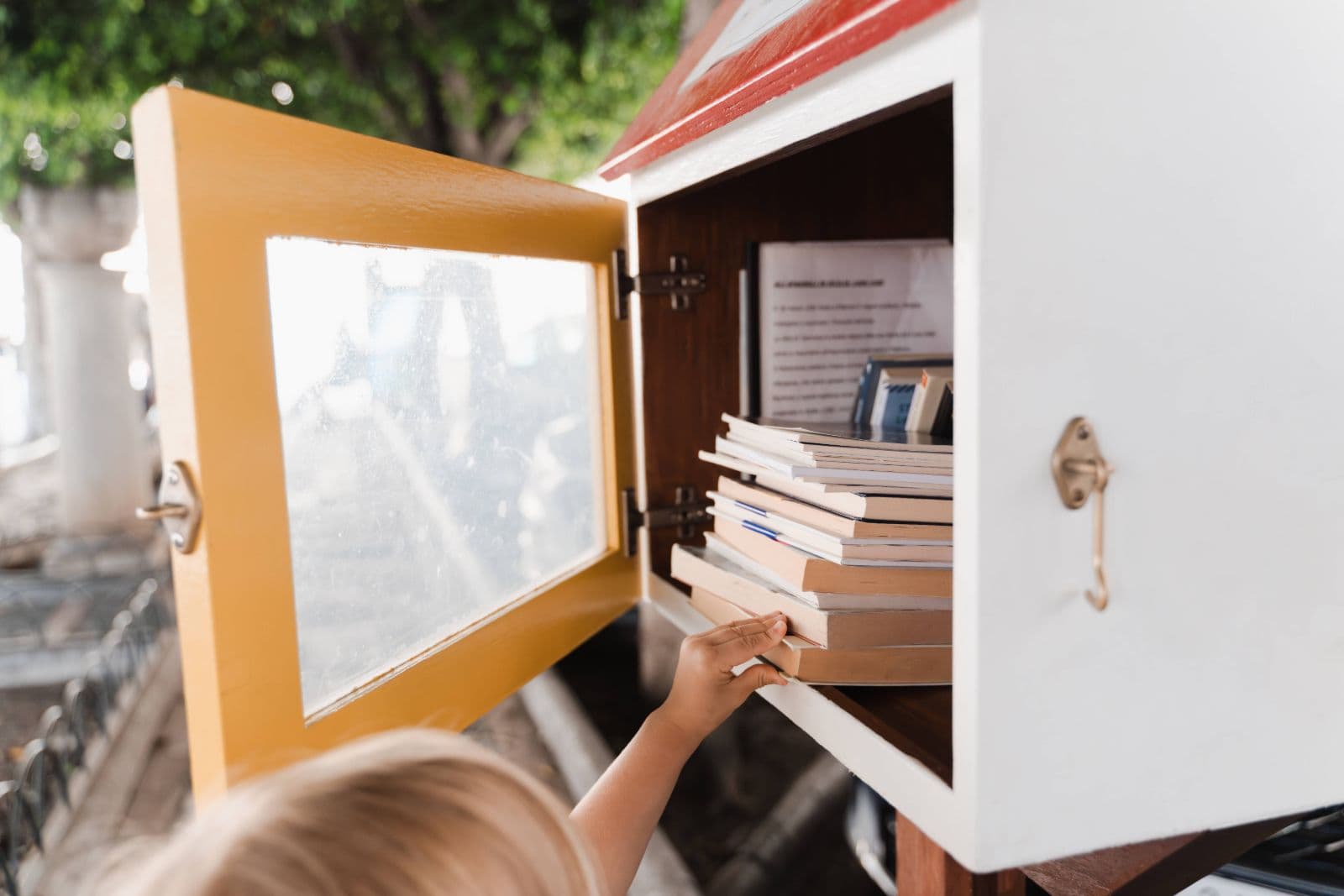 Buben, Tutus und linke Ideologie – Streit um Kinderliteratur im KPÖ-geführten Graz