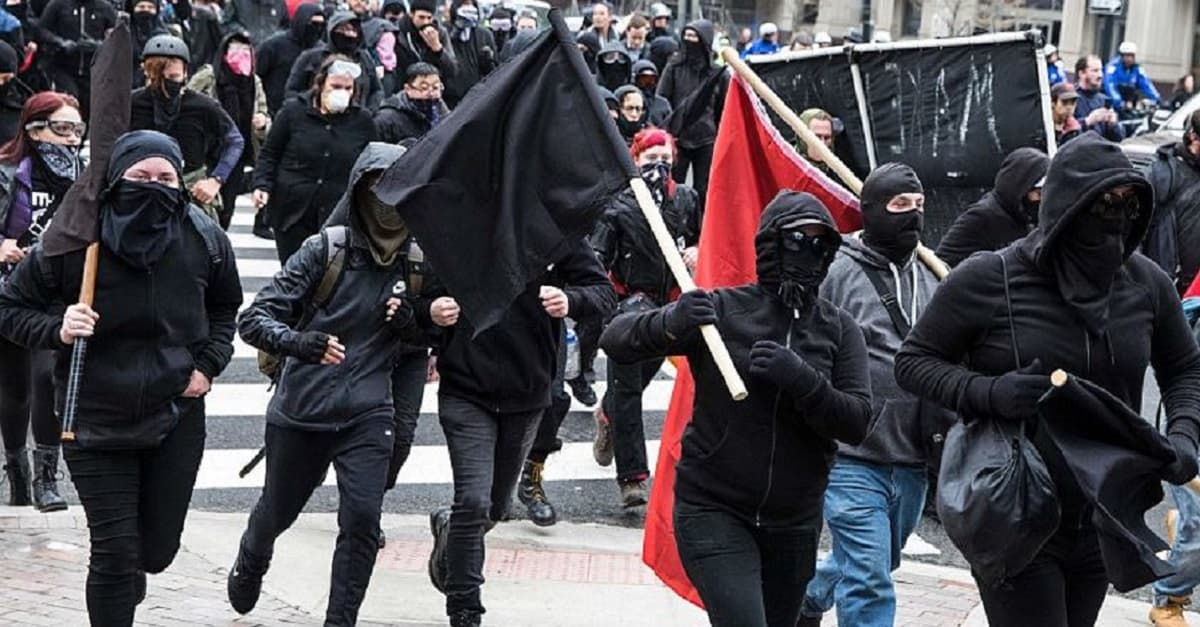 Thüringer Demokratiepreis: ‚Ratschlag‘ stiftet Preisgeld an Linksextremisten