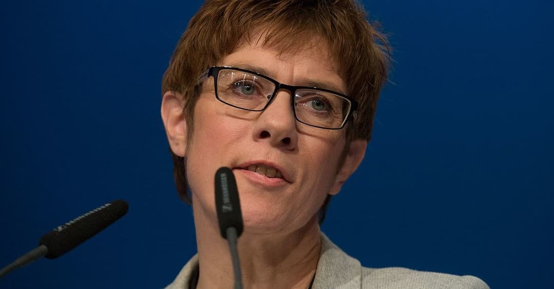 Extremismus-Vorwurf: Kramp-Karrenbauer will KSK überprüfen