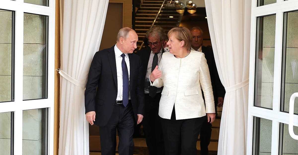 Putin kritisiert Merkels Migrationspolitik als „Kardinalfehler“