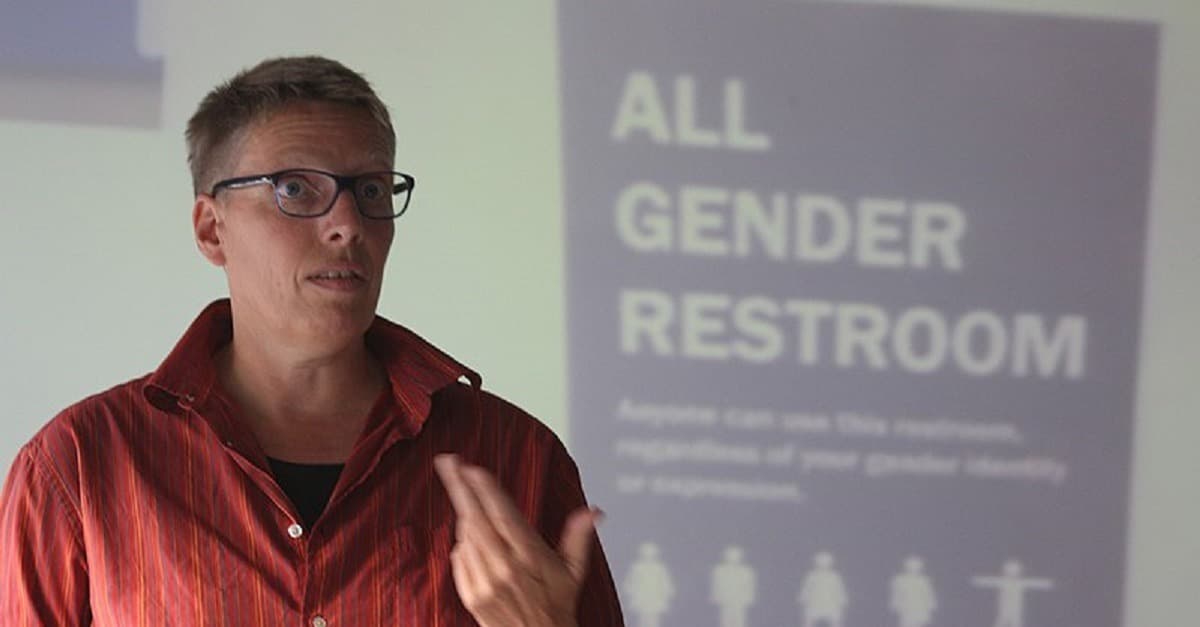 „ens“: Sprachforscher schlägt skurrile Gender-Wortendungen vor