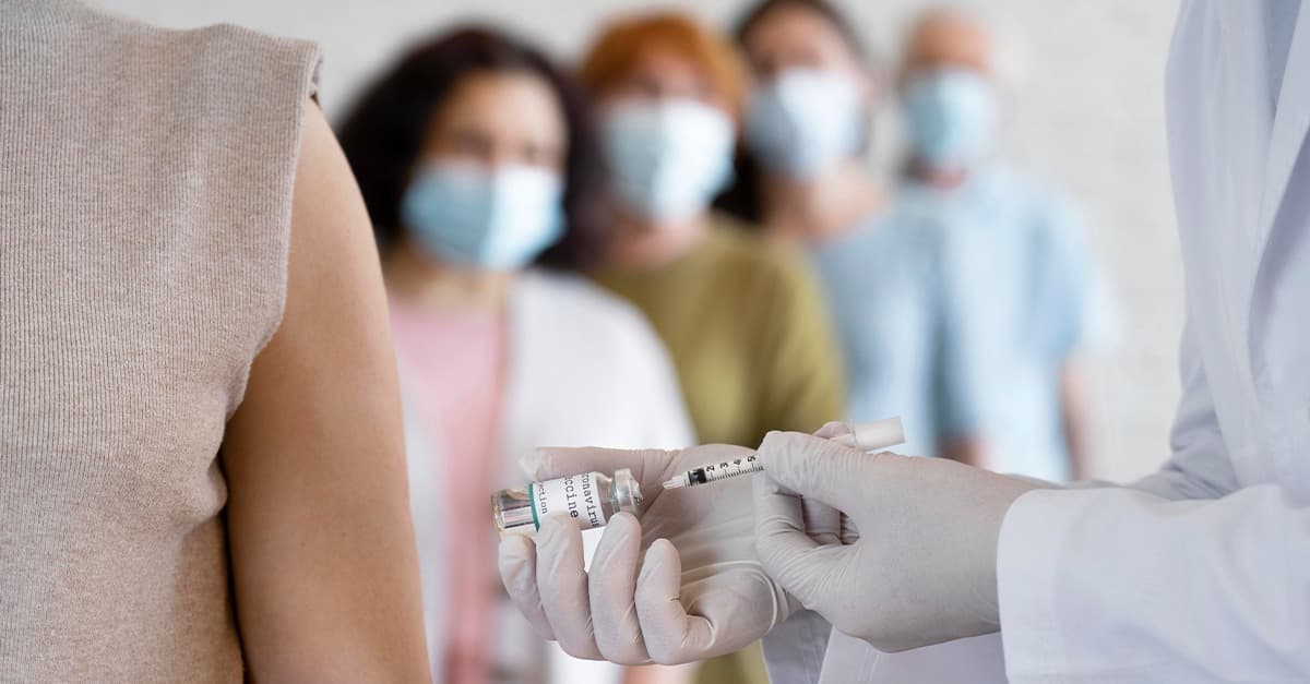 Entgegen Medienberichten: Weiter kaum Andrang auf vierte Impfung