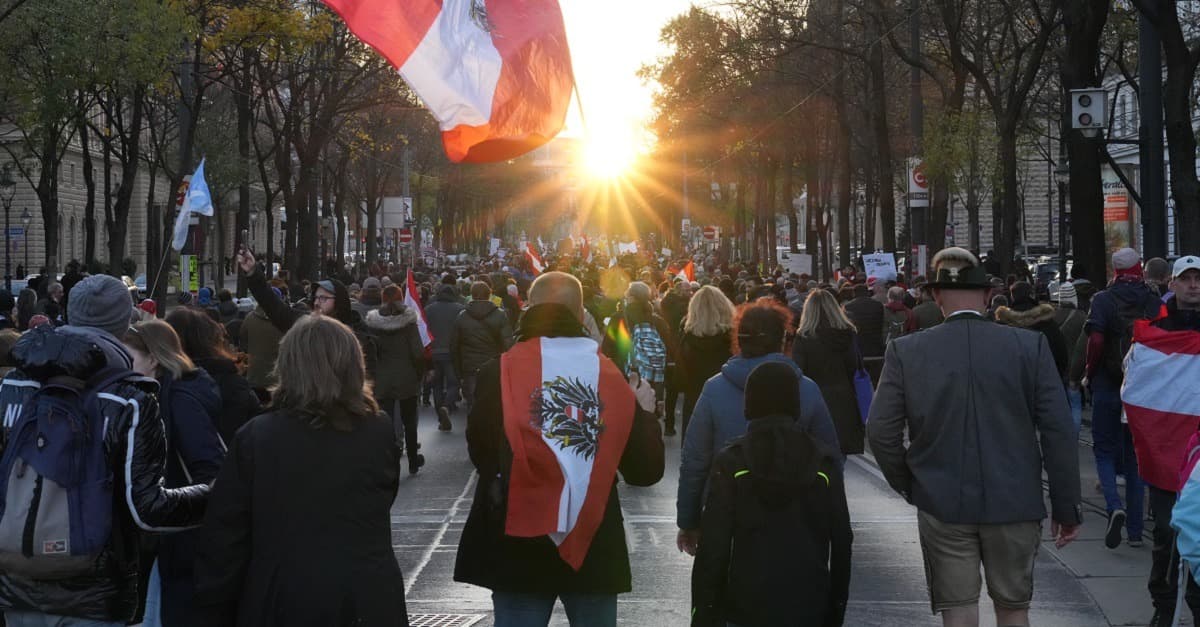 VIDEO: So viele Menschen waren wirklich bei der Wiener Corona-Demo