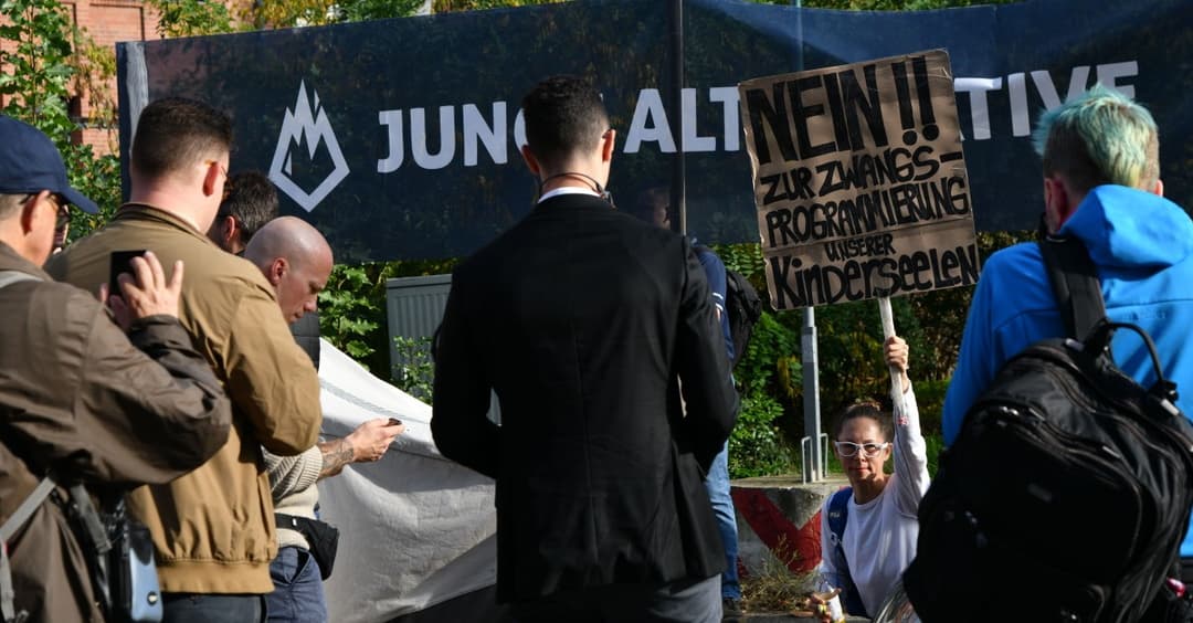 100 Berliner demonstrierten gegen „LGBTQI-Kitas“