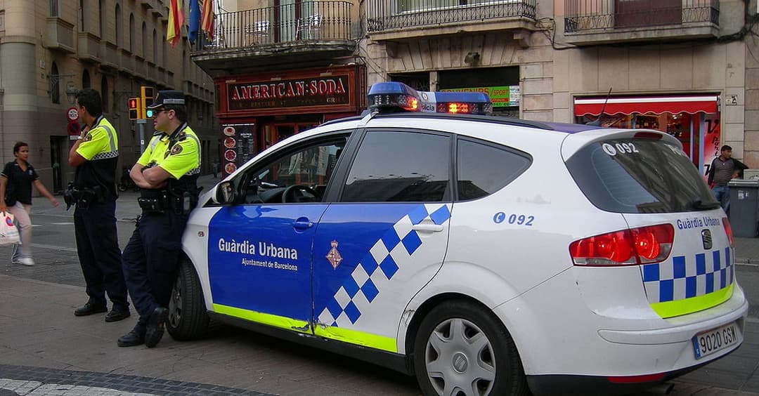 Barcelona: Angreifer stürmt Polizeistation mit „Allahu Akbar“-Rufen