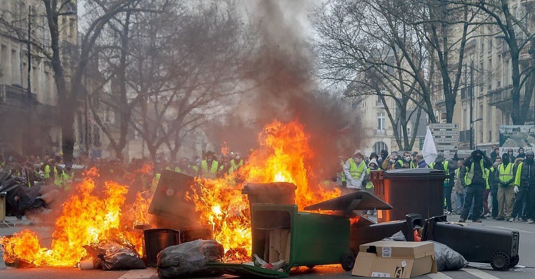 Demonstrationsverbot für „Gelbwesten“ in Frankreich