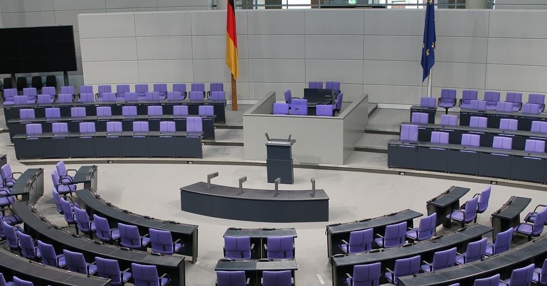 Kaum Anwesende vor Abstimmung: AfD verhindert Farce im Bundestag