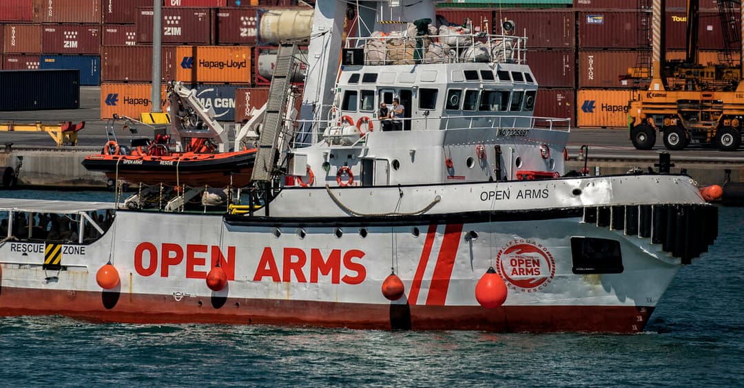 Justizbeschluss: „Open Arms“ legte in Lampedusa an